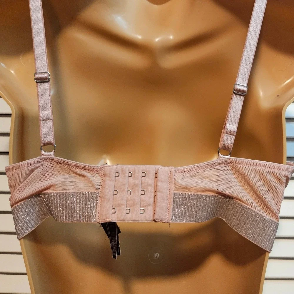 Victoria's Secret Very Sexy Push Up Bra 36C Rose Gold Satin Shimmer Band Pink